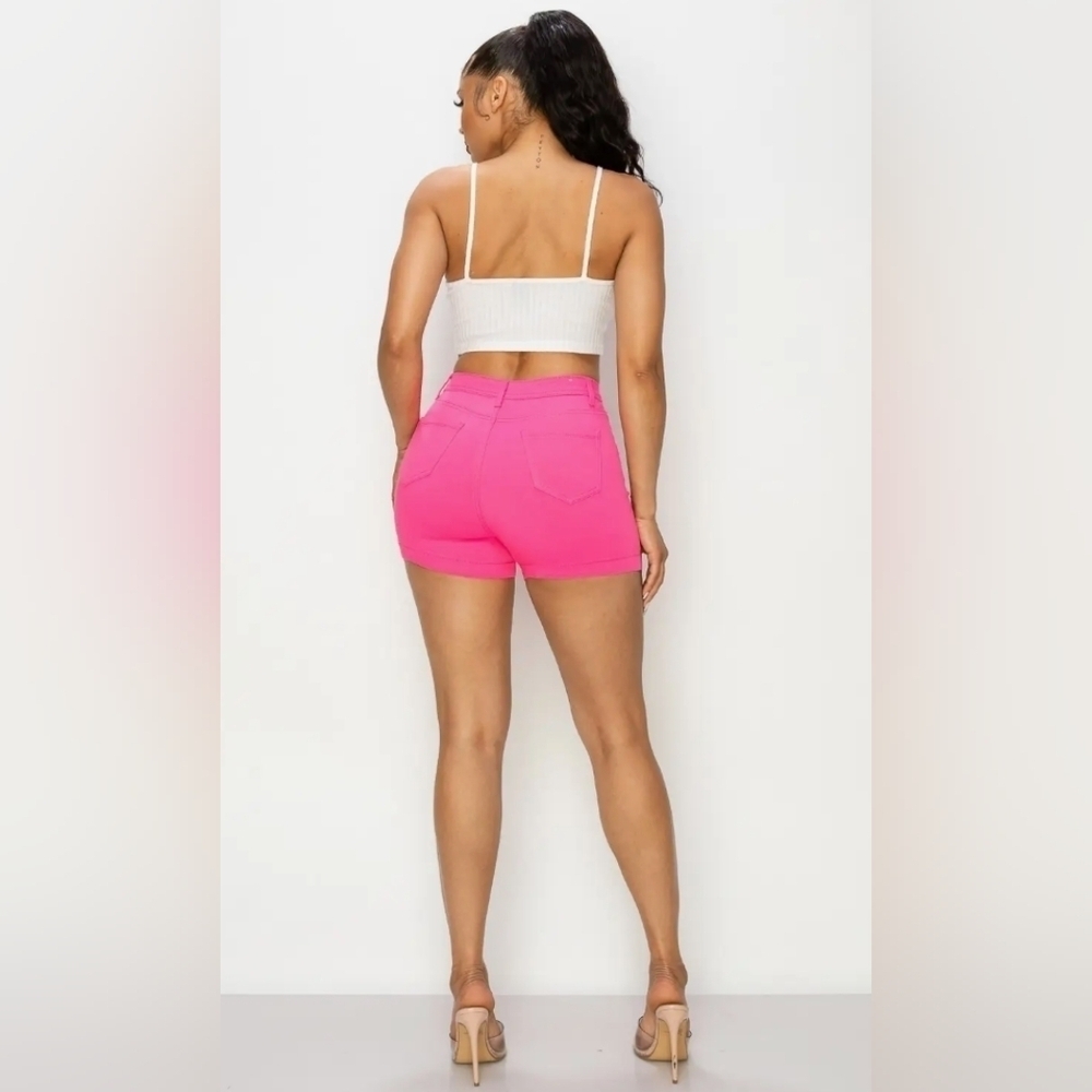 Super stretchy hot pink shorts - Picture 2 of 5